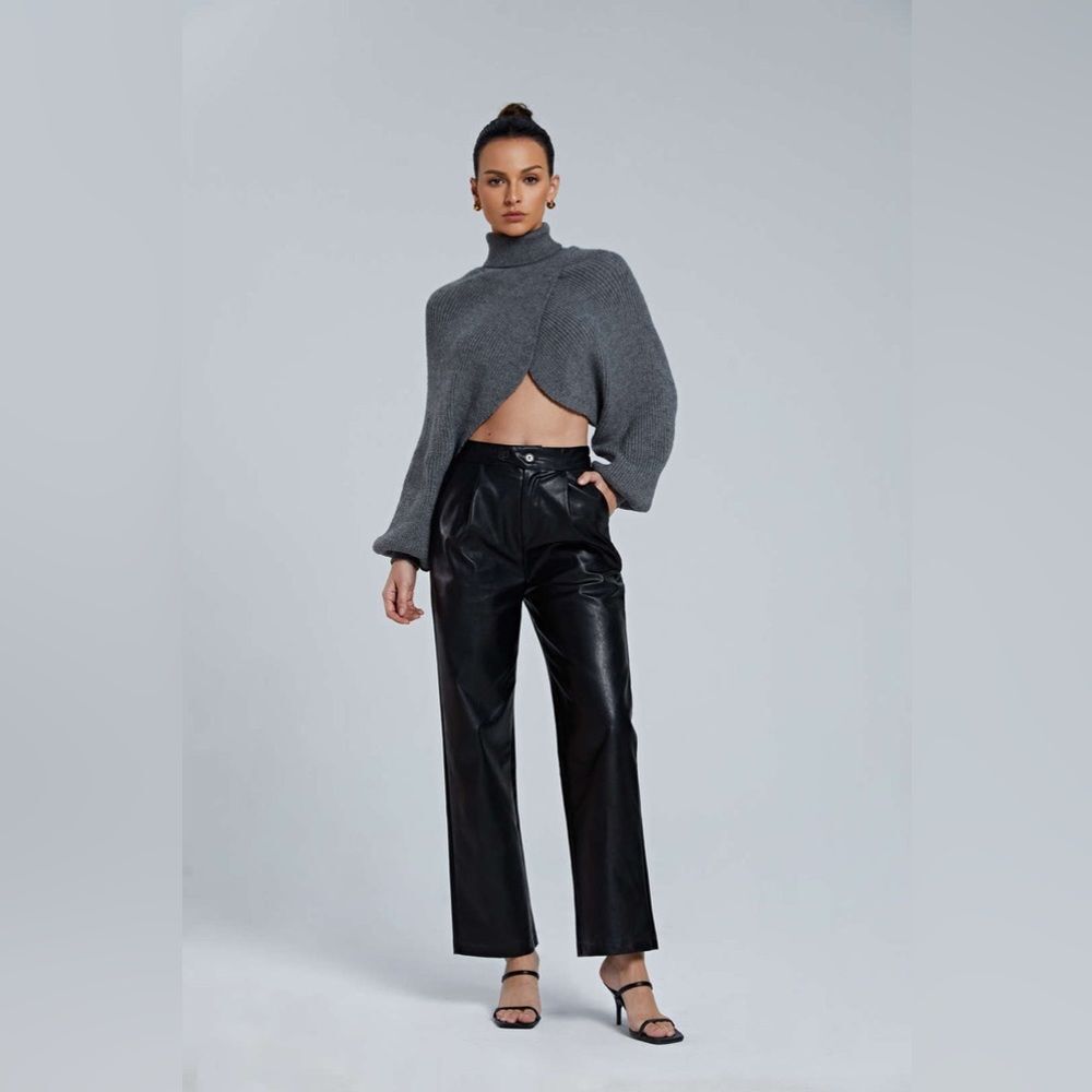 MICAS‎ Batwing Sleeve Turtleneck Crop Sweater black size M